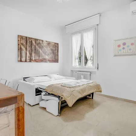 Appartamento La Galleria D'arte Di Desenzano -luxury Gold Loft-