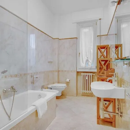 La Galleria D'arte Di Desenzano -luxury Gold Loft- *
